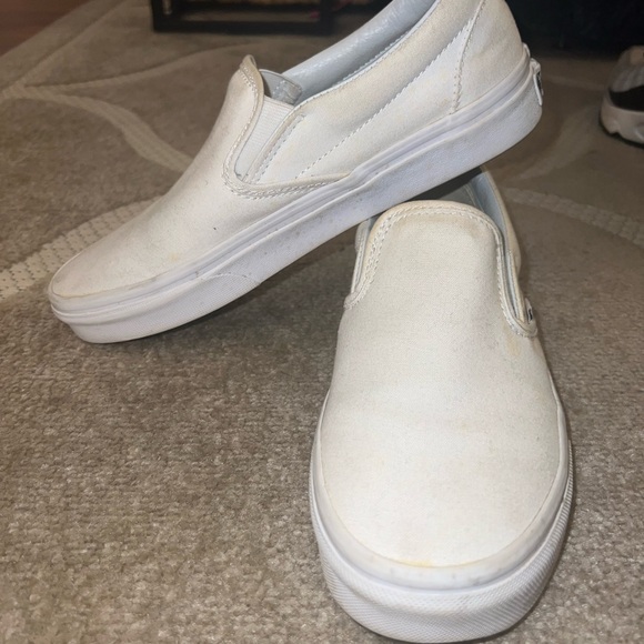 White slip on fans - Picture 5 of 6